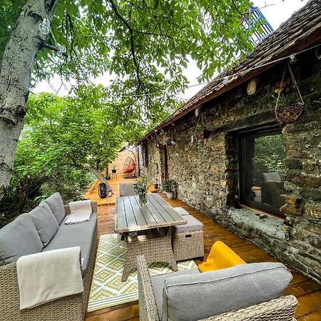 Villa The Hunter House Ciudanovita Exterior foto