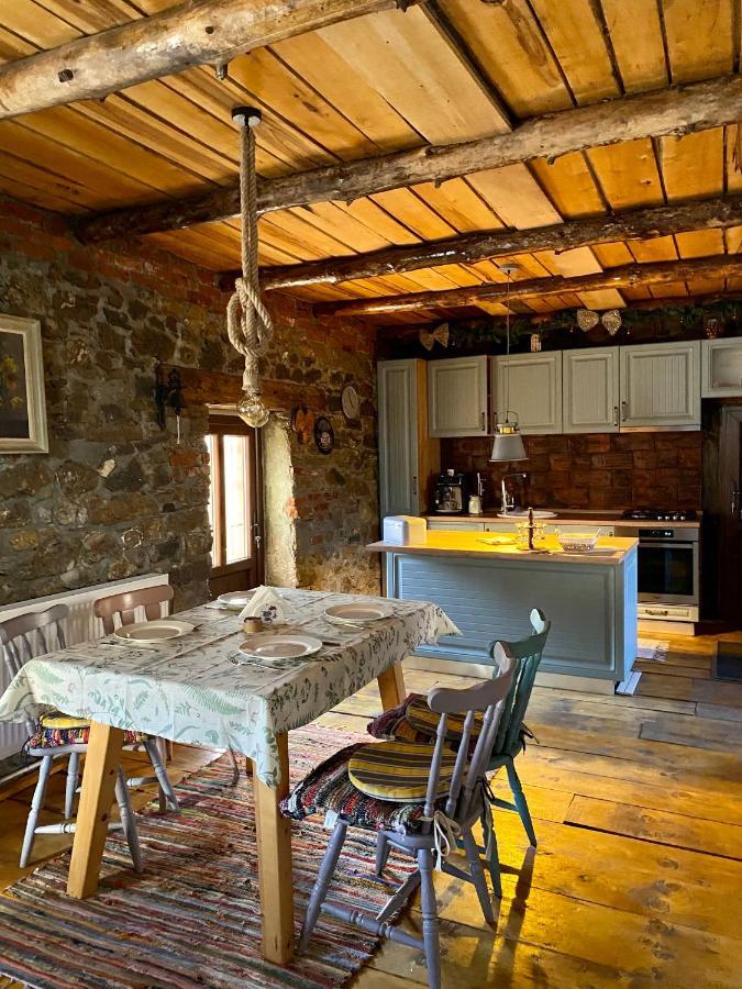 Villa The Hunter House Ciudanovita Exterior foto